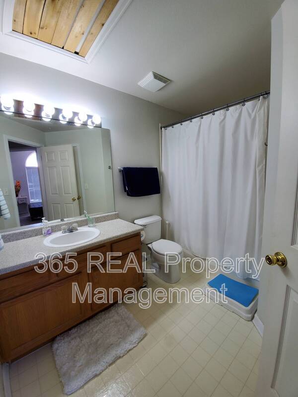 Building Photo - 5151 W 29th St