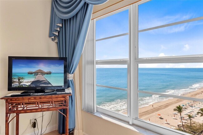 Building Photo - 3850 Galt Ocean Dr