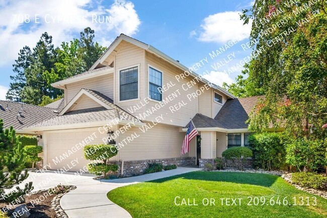 Building Photo - Woodbridge Greens Beautiful 3 Bedroom 3 Ba...