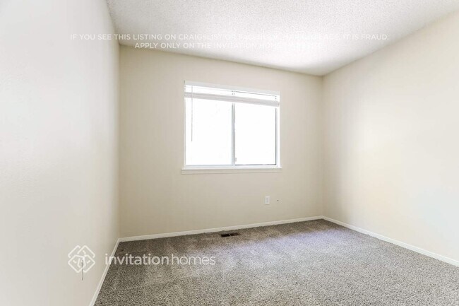 Building Photo - 4443 Biscay St