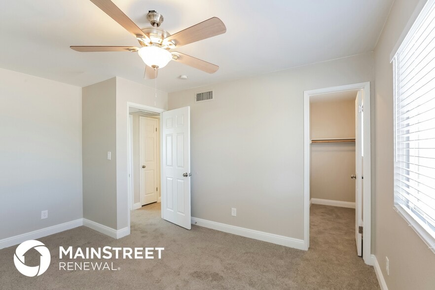 Building Photo - 6237 S 44th St