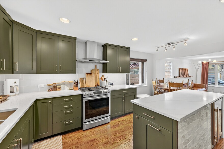 Building Photo - 2618 Meade St