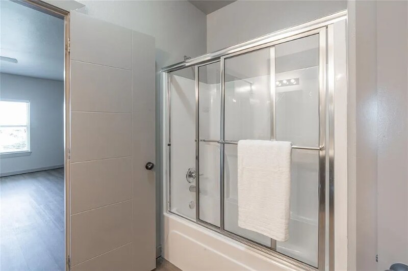 Building Photo - 604 NW 175th St