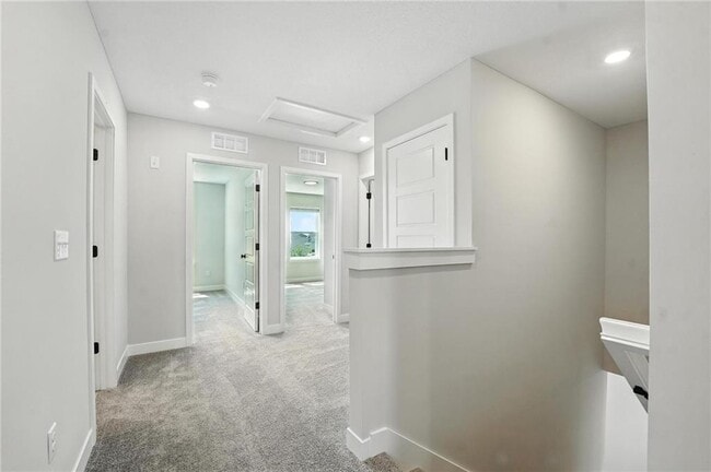 Building Photo - 8708 SW Brickell Dr