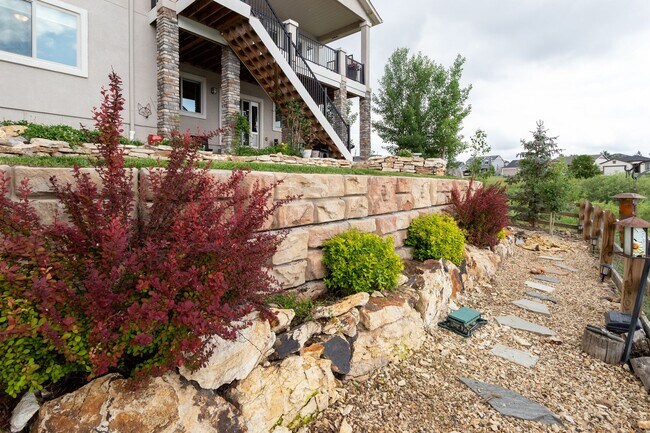 Building Photo - Spacious 4-Bedroom Home in Prestigious For...