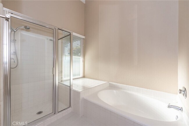 Building Photo - 6 Elderberry