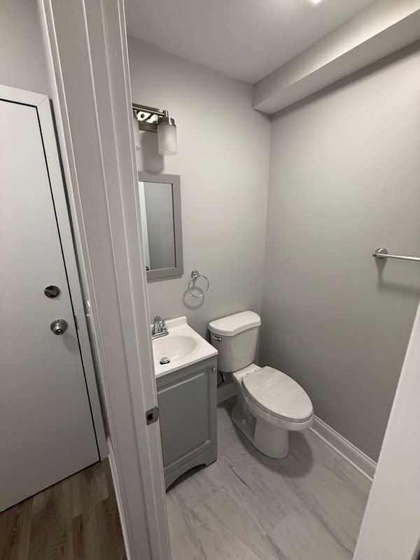 Building Photo - 744 W Gordon Terrace