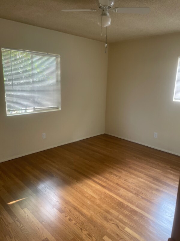 Building Photo - 918 W Huntington Dr