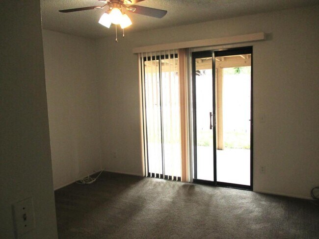 Building Photo - 1867 Pueblo Dr.