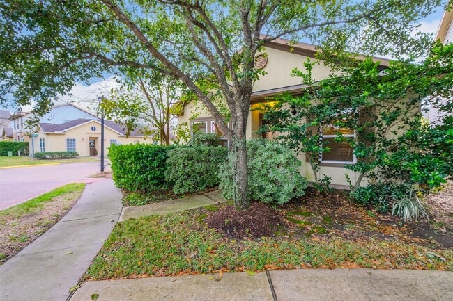 Building Photo - 3521 Clearview Cir