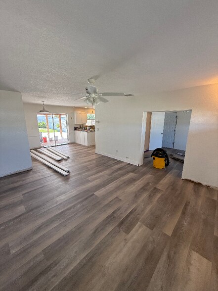 Building Photo - 1642 NE South St