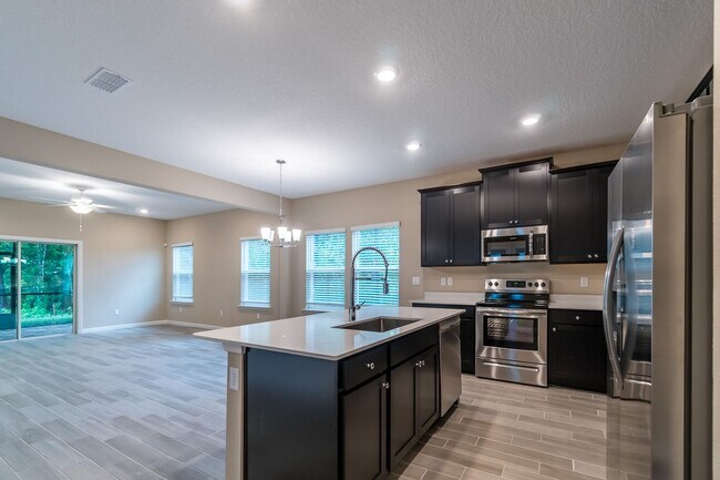 Building Photo - 6343 Morning Blf Dr