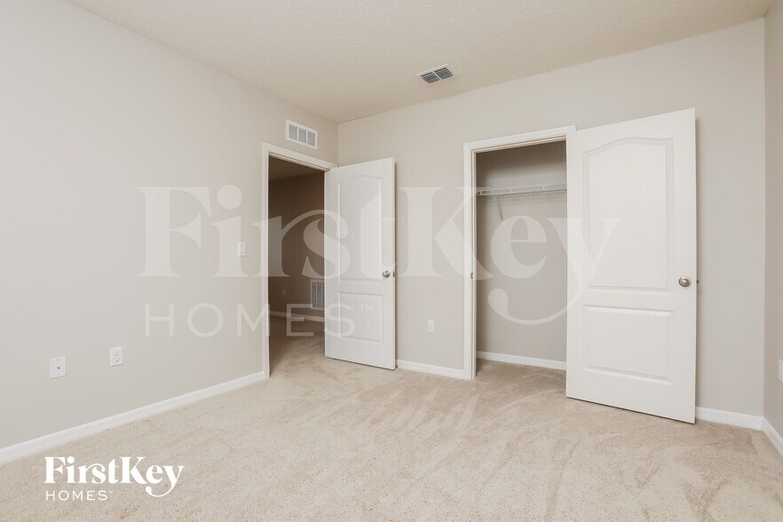 Building Photo - 6785 Coral Berry Dr