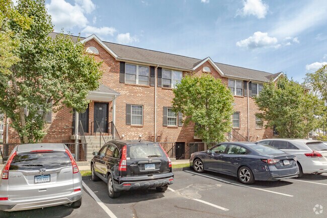 52 Main St - Harrison Square