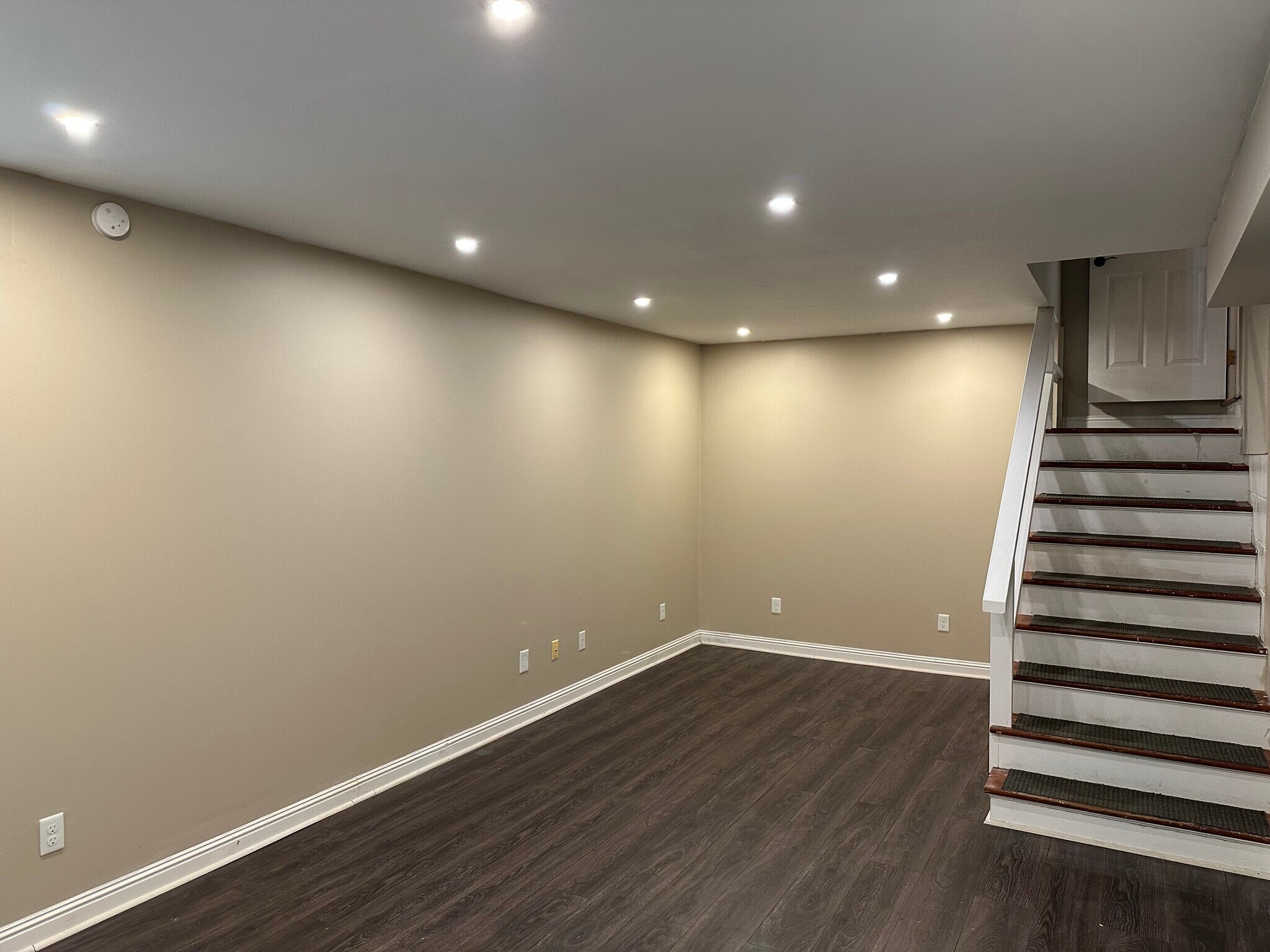 Building Photo - 3805 Colewood Dr