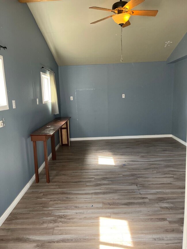 Building Photo - 3 Bed 2.5 Bath Single-Family Home on Cul-De-Sac w/ Large Fenced Backyard, Garage