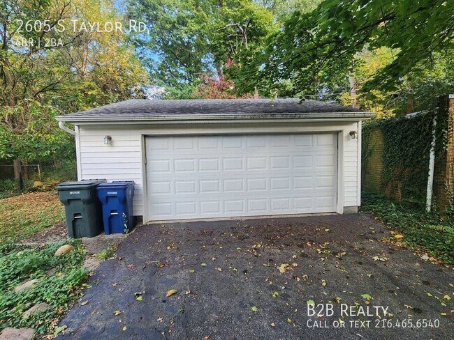 Building Photo - 2605 S Taylor Rd