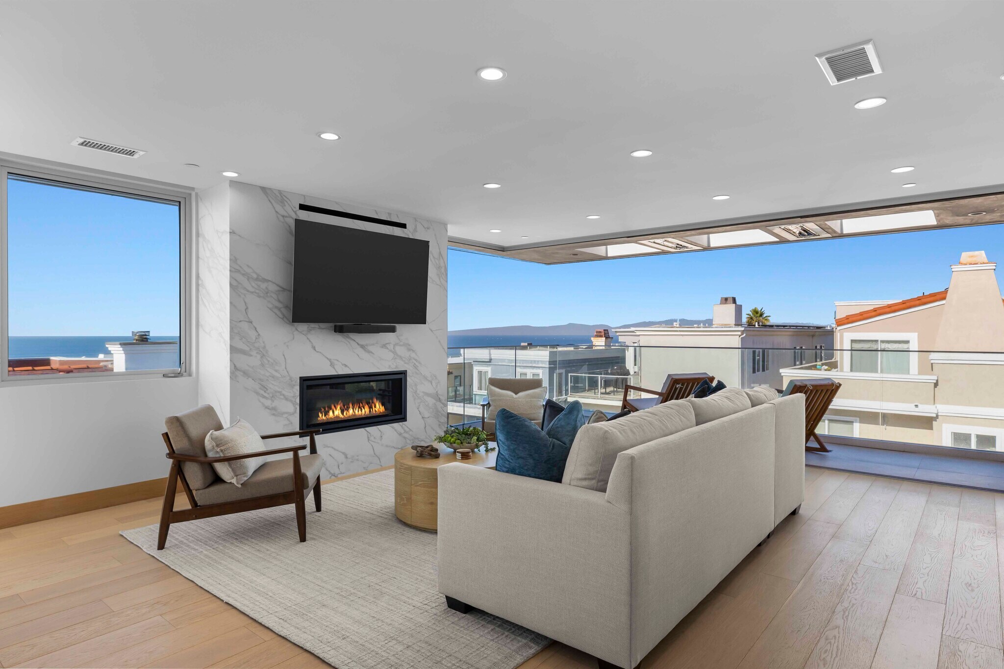 Building Photo - 2019 Highland Ave