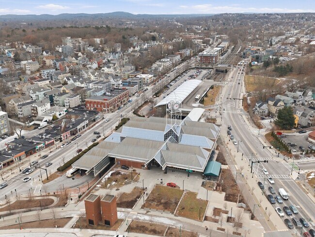 Building Photo - 159 South St