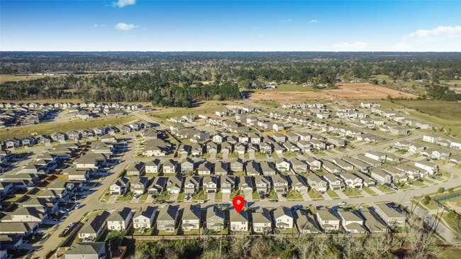 Building Photo - 25928 Chicory Dr