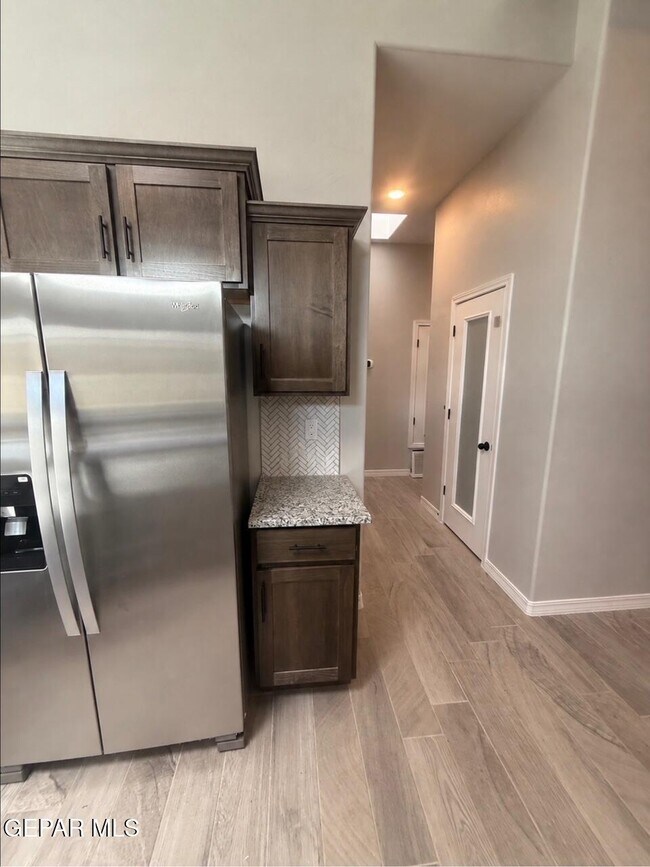 Building Photo - 7421 Rio Rimac Dr