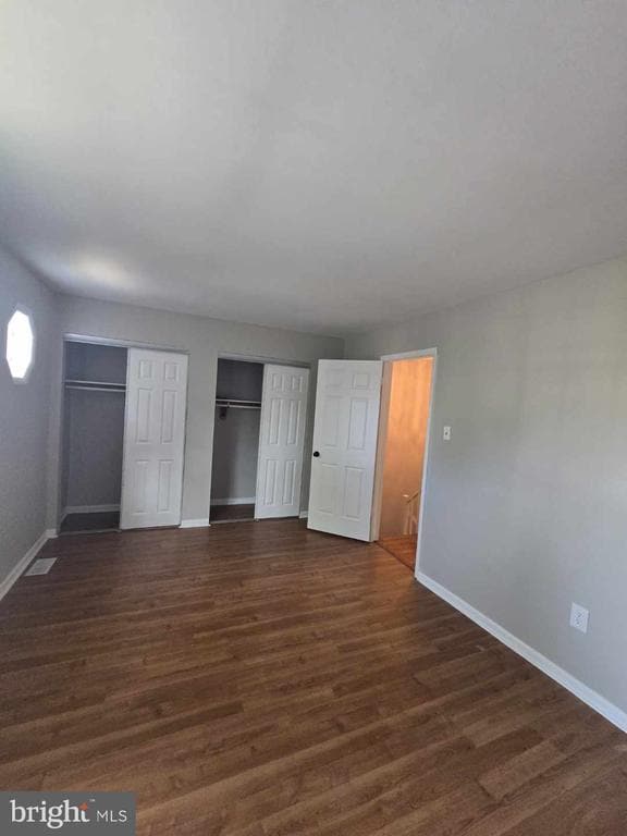 Building Photo - 8126 Londonderry Ct