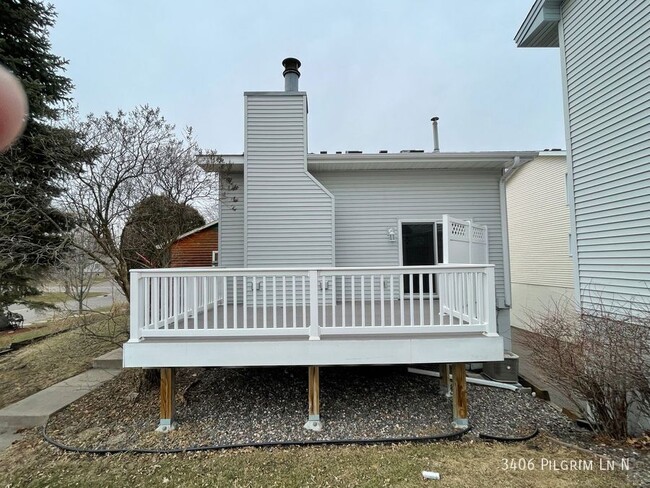 Building Photo - 3406 Pilgrim Ln N