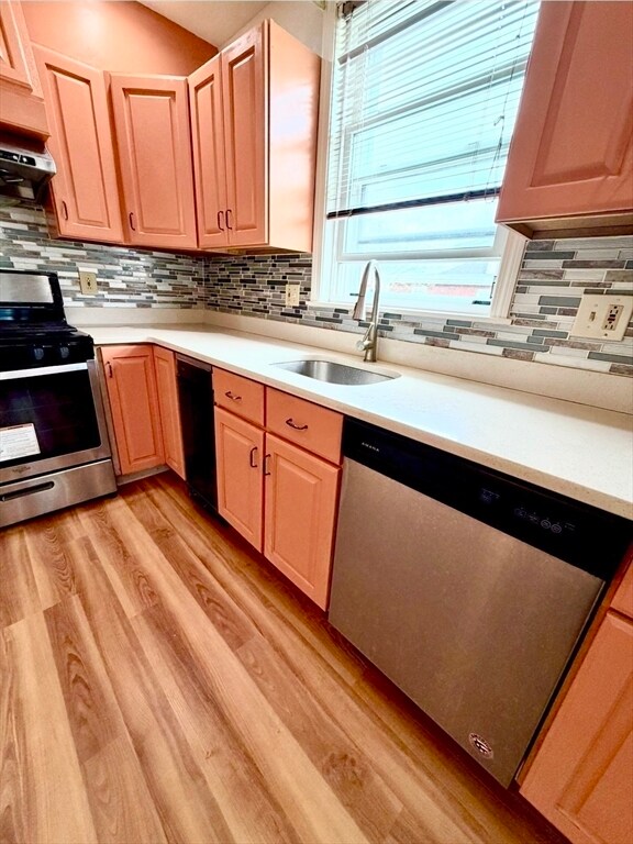 Building Photo - 1129 Saratoga St