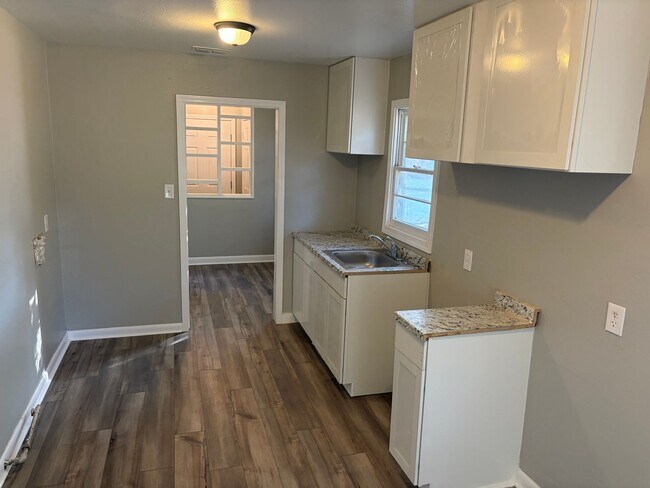 Building Photo - Nearly A New Home!