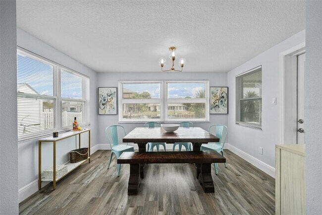 Building Photo - 13704 Veronica Dr