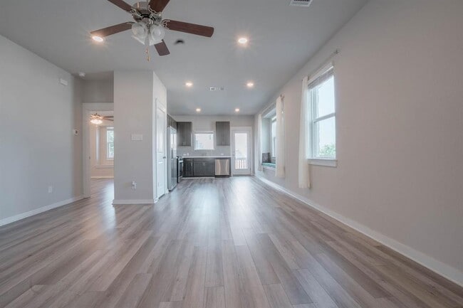 Building Photo - 2202 Rocoso Trl