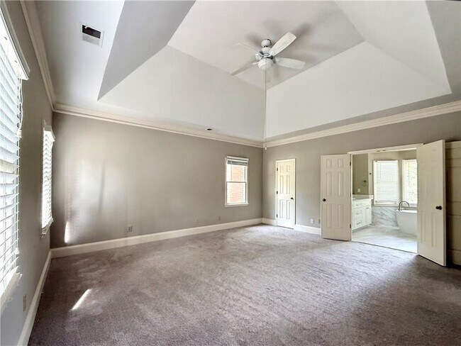 Building Photo - 11175 Linbrook Ln