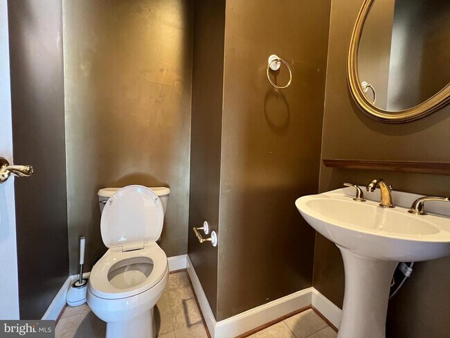 Building Photo - 201 Blaze Climber Way