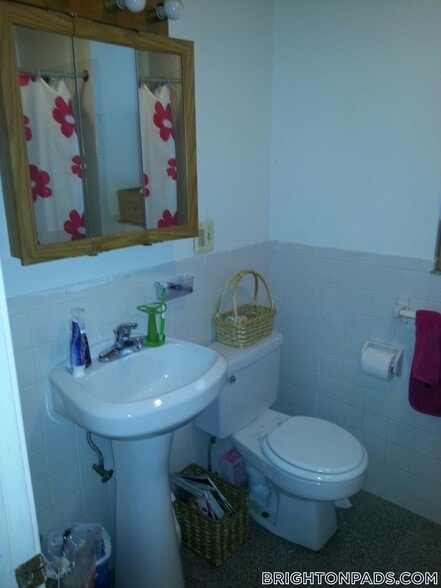 Building Photo - 11 Cummings Rd