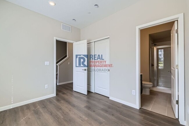 Building Photo - 1759 Peak Lp