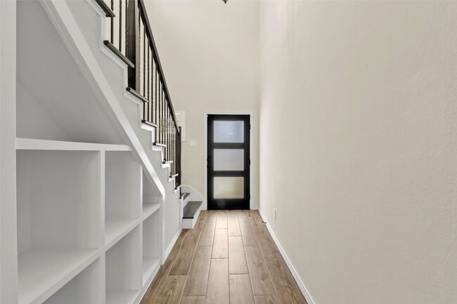 Building Photo - 4033 Starbright St