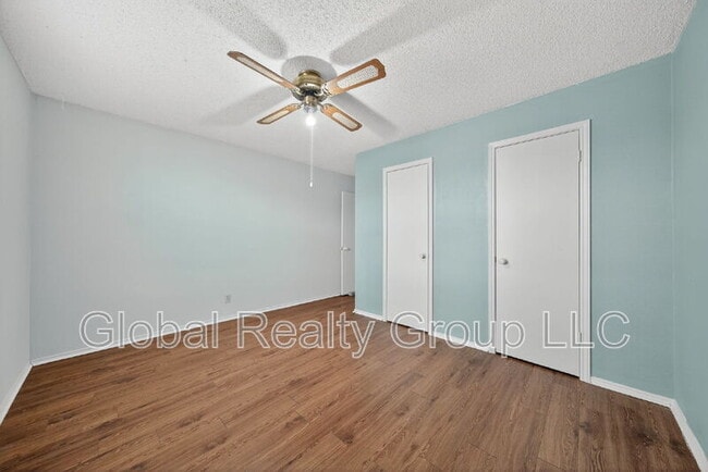 Building Photo - 309 Meadow Dr