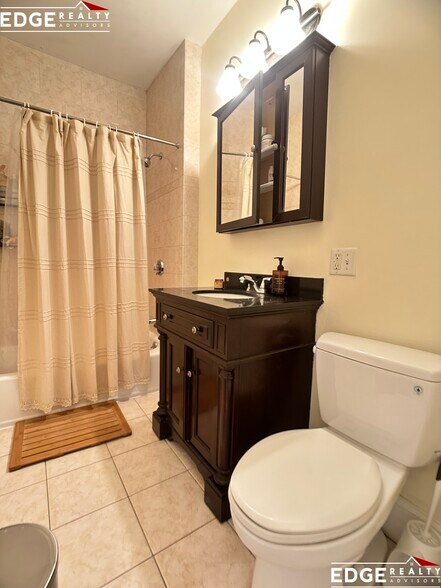 Building Photo - 90 Fisher Ave