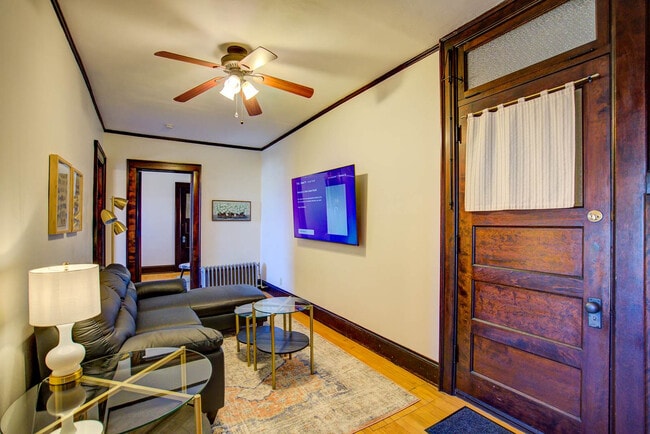 Building Photo - 1253 Williamson St