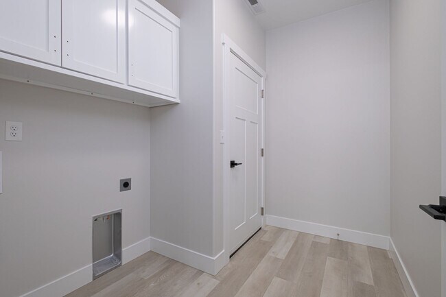 Building Photo - Beautiful New Home for Rent in Quincy