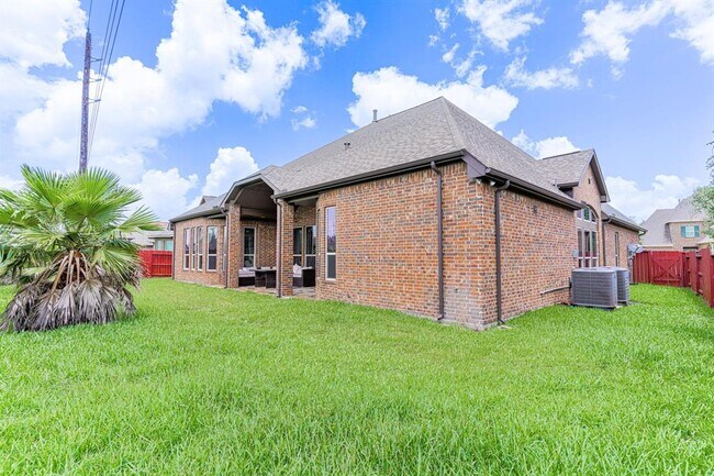 Building Photo - 20315 Knights Branch Dr
