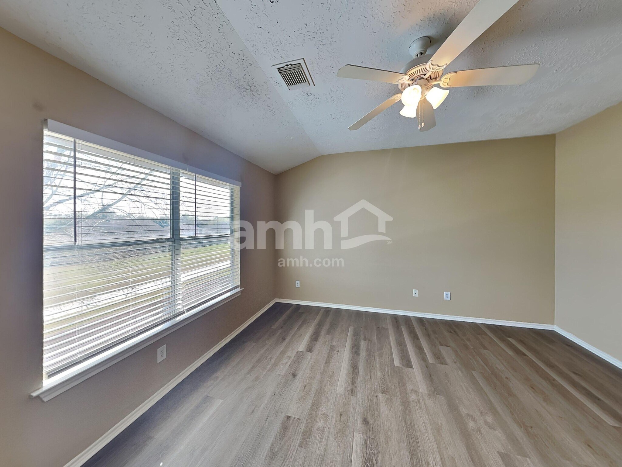 Building Photo - 13118 Peppergate Ln