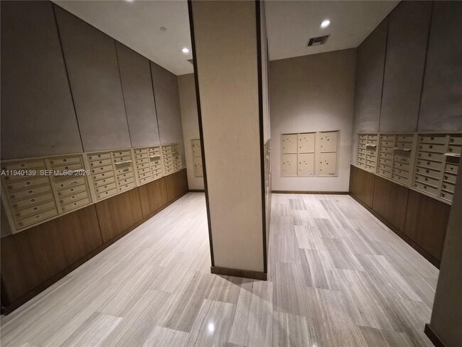 Building Photo - 5350 NW 84th Ave