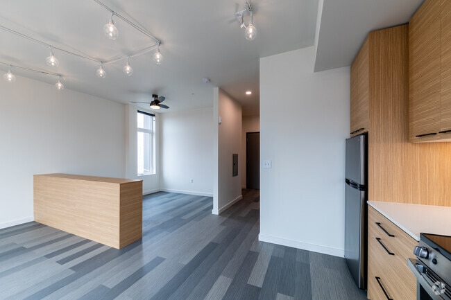 Studio B - 551 SF - Ferry Street Manor