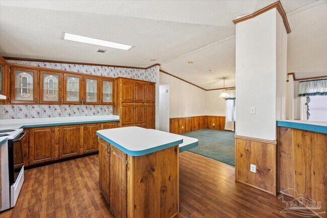 Building Photo - 4205 Elvis Presley Dr