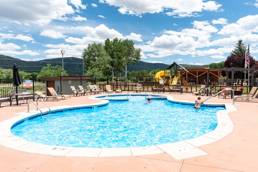 Red Cliff Apartments in Durango, CO - Red Cliff Apartments