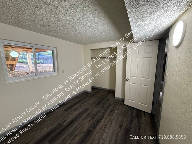 Building Photo - 7317 Liberty Ct