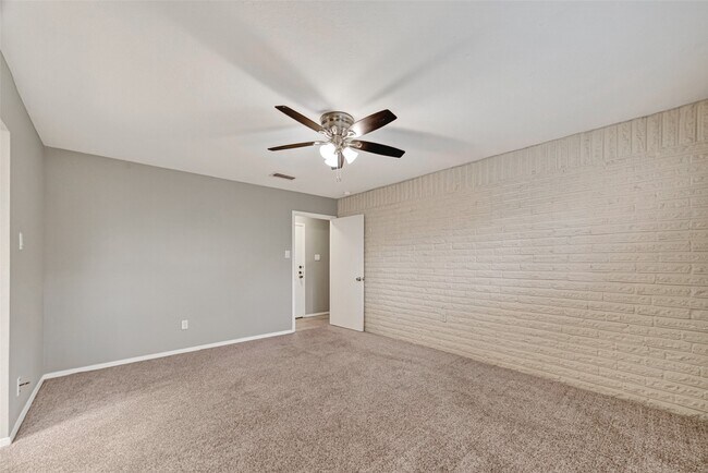 Building Photo - 16614 Blackhawk Blvd