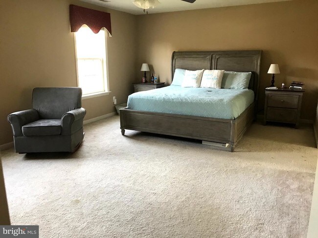 Building Photo - 4353 S Creek Ct