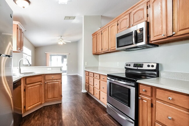 Building Photo - 10733 Brown Trout Cir